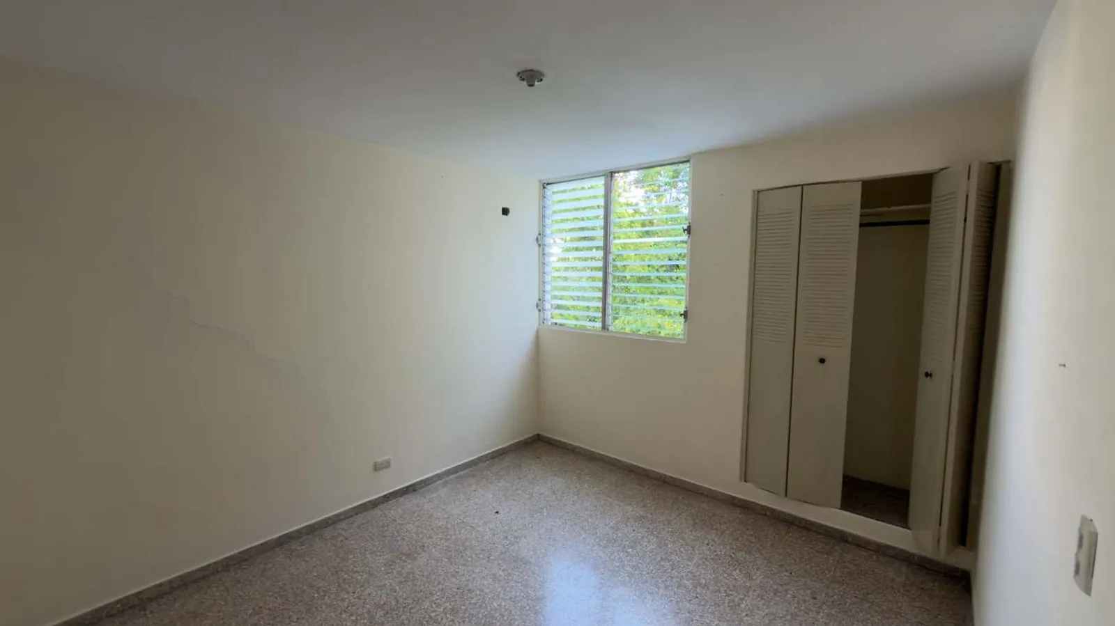 Classic 2-bedroom apartment, photo 9
