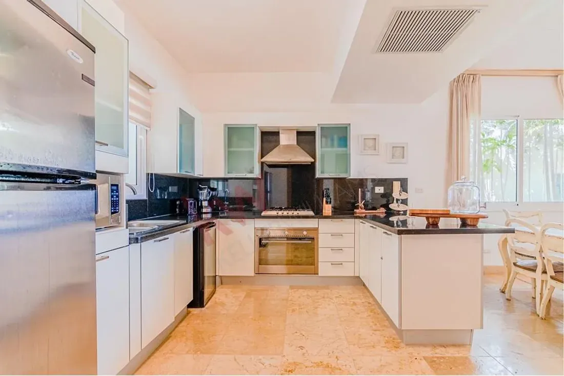 LUXUEUX APPARTEMENT EN FRONT DE MER, photo 6