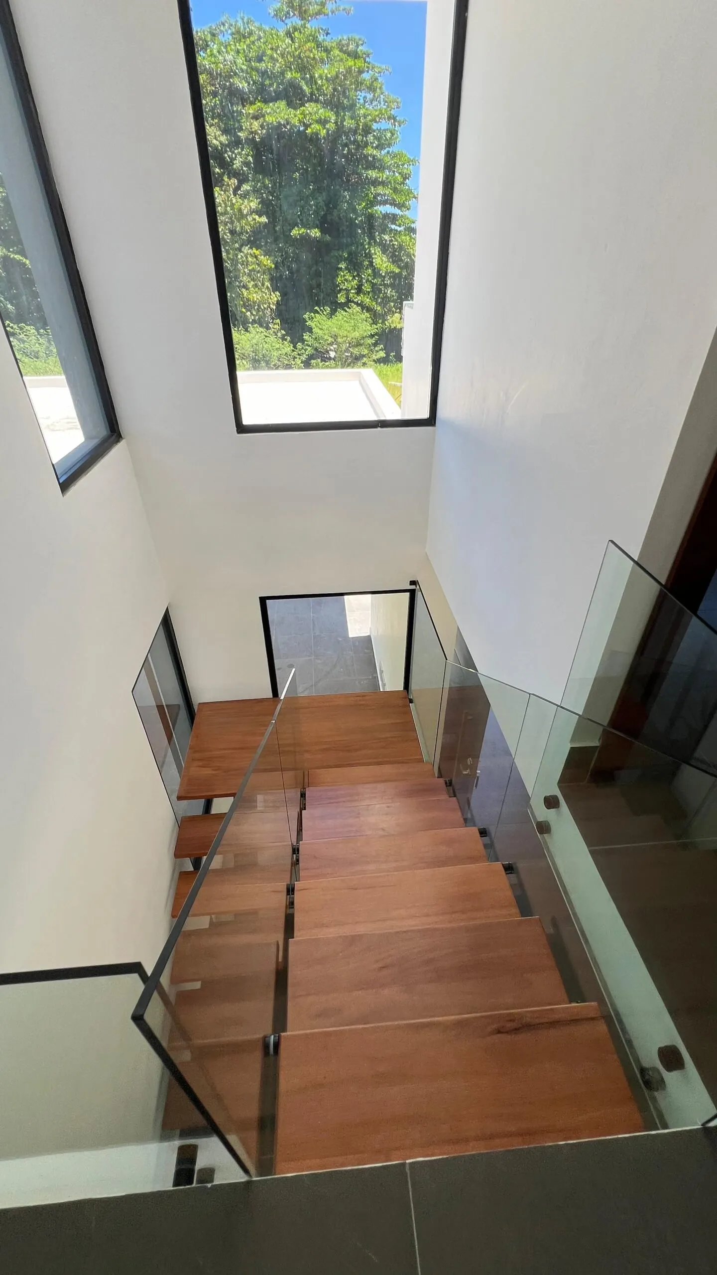 Modern 2-Level House with Pool, Garden and Open Spaces to Enjoy., photo 3