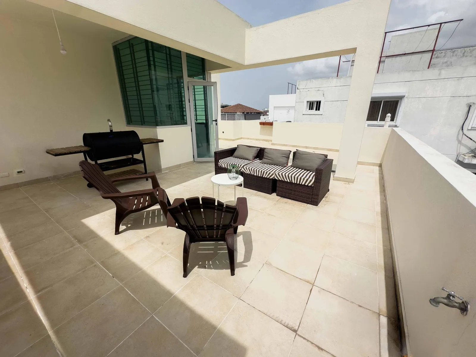 WOHNUNG AUF 2 EBENEN MIT TERRASSE IN EL MILLÓN, Hauptfoto