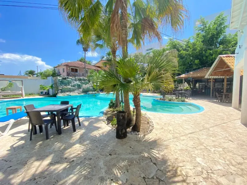 Juan Dolio: hotel en venta, USD$ 2,900,000