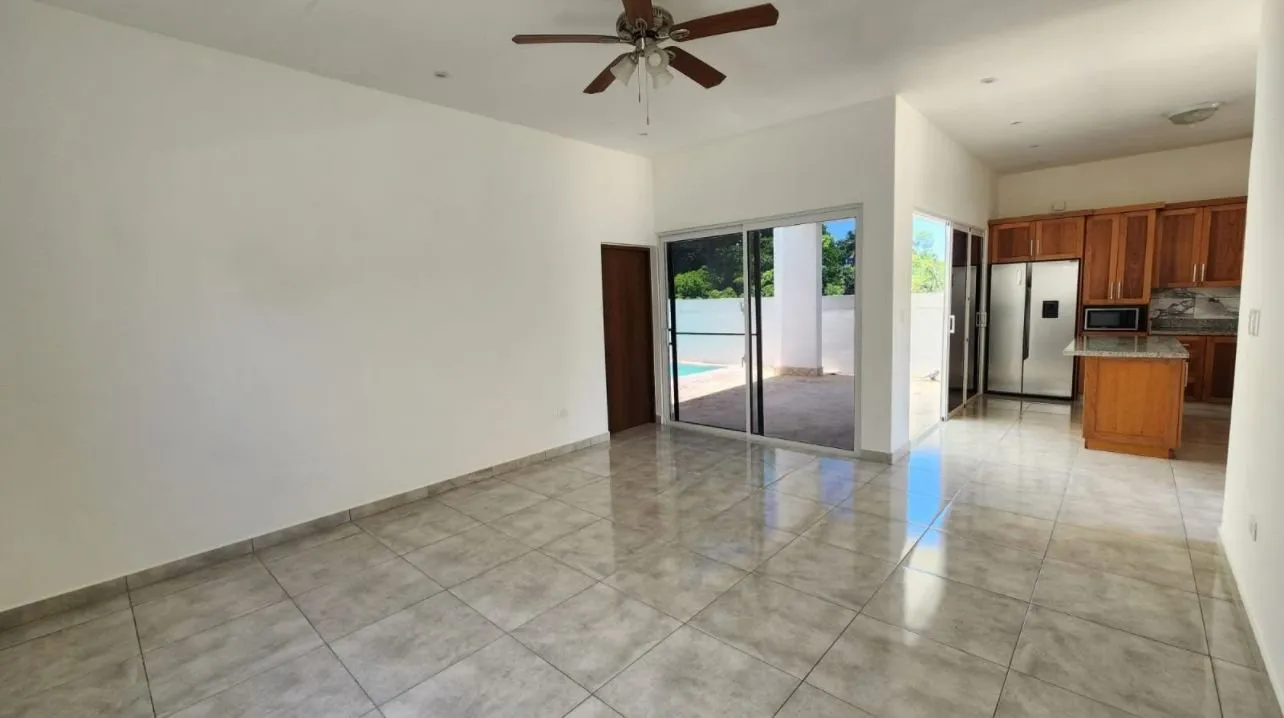 Impressionnante villa neuve avec piscine privée en résidence sécurisée, photo 3