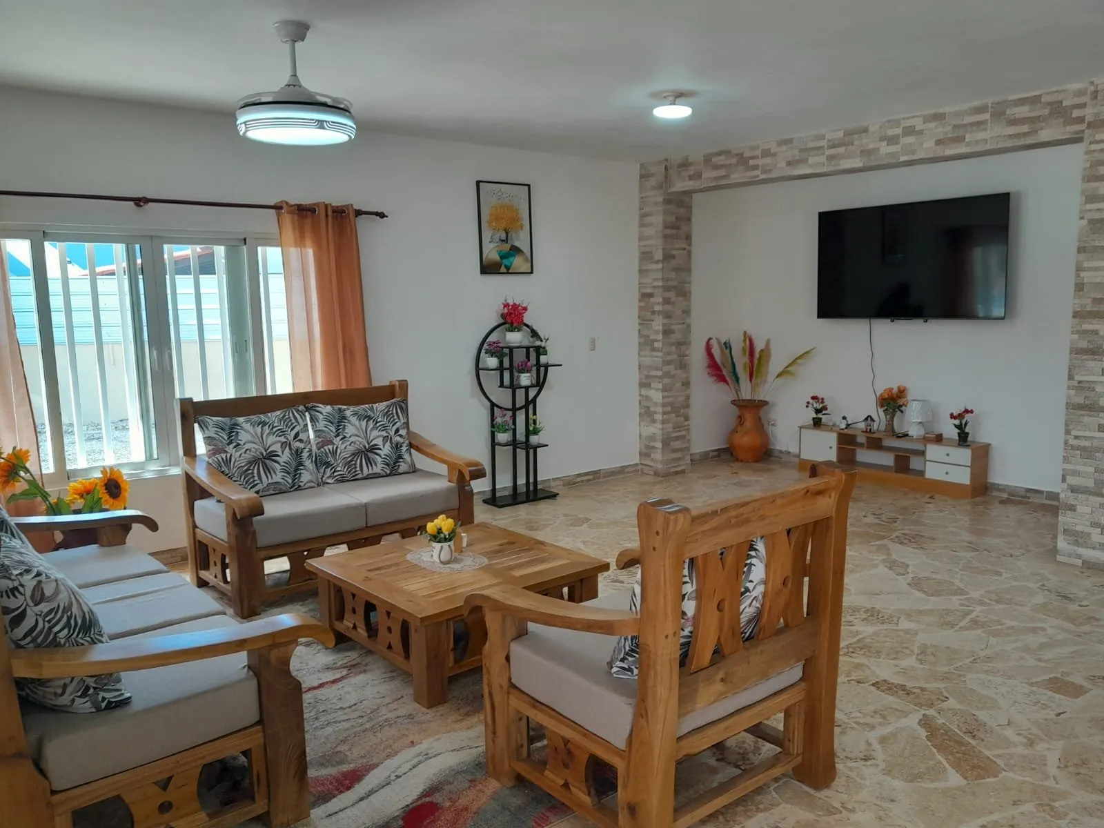 CHARMING VILLA ON THE SECOND LINE TO THE BEACH IN SOSÚA, photo 6