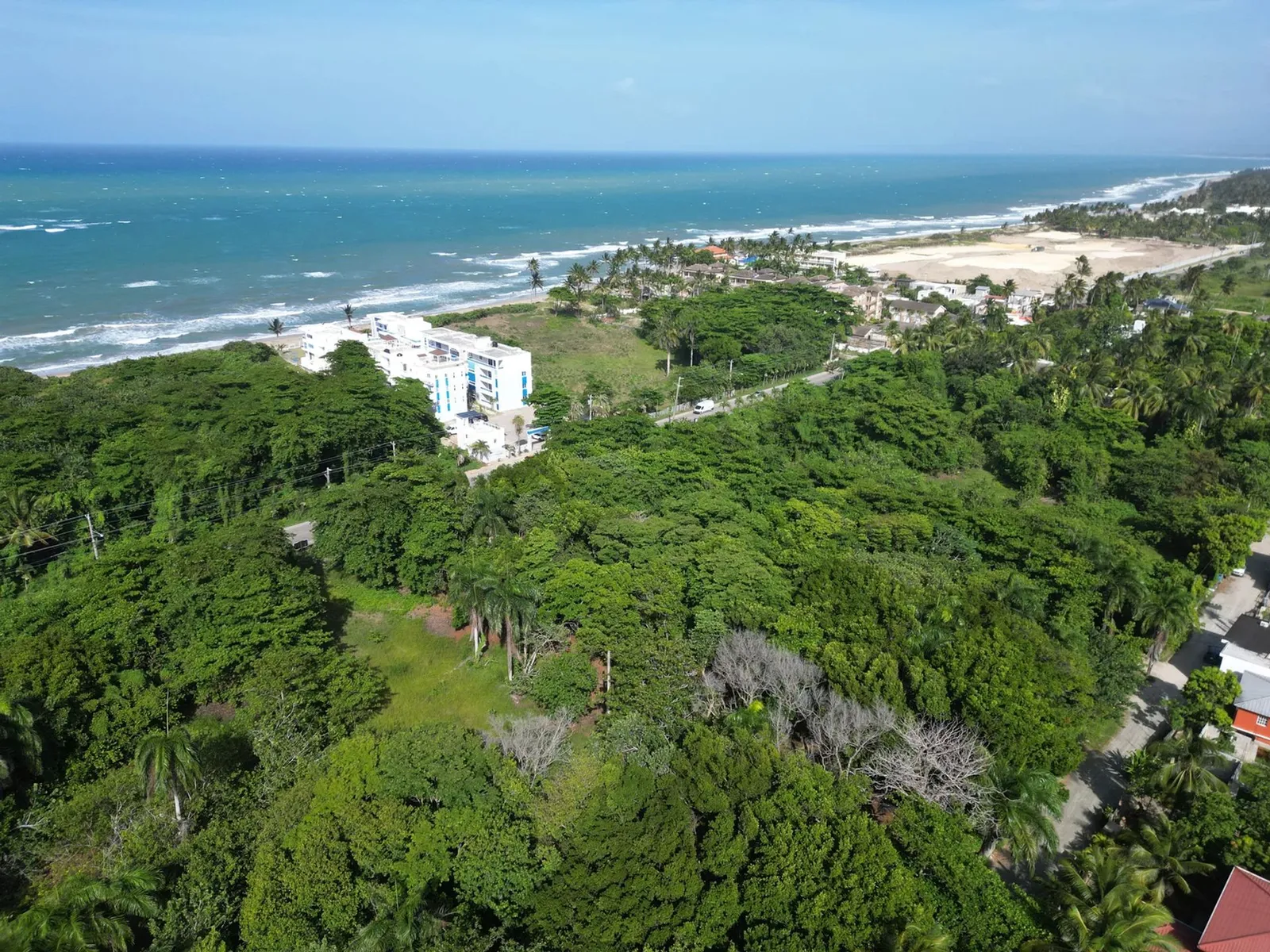 ZWEI GRUNDSTÜCKE FÜR IMMOBILIENENTWICKLUNG IN CABARETE, Foto 3