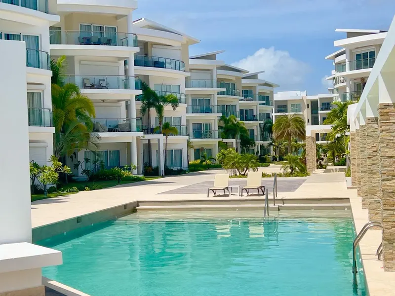 OCEANFRONT APARTMENT ON THE BEACHFRONT, USD$ 520,000