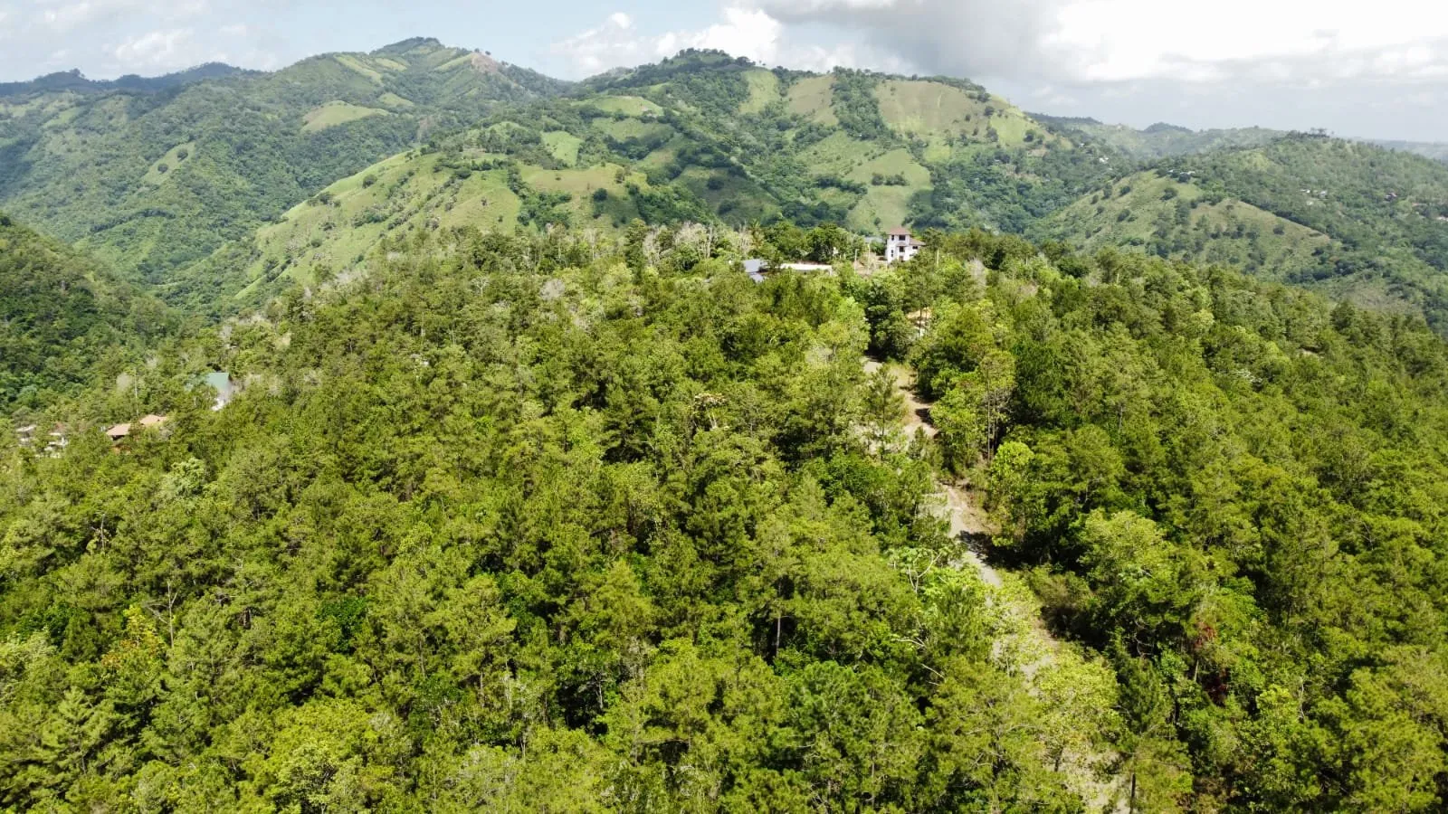 Opportunité Exceptionnelle d'Investissement dans un Terrain à Jarabacoa, photo 5