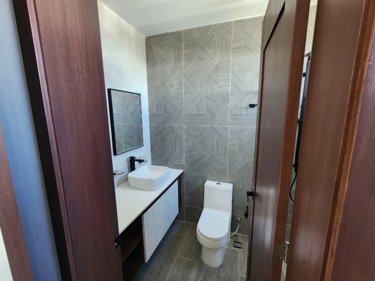 3001449198, photo 2