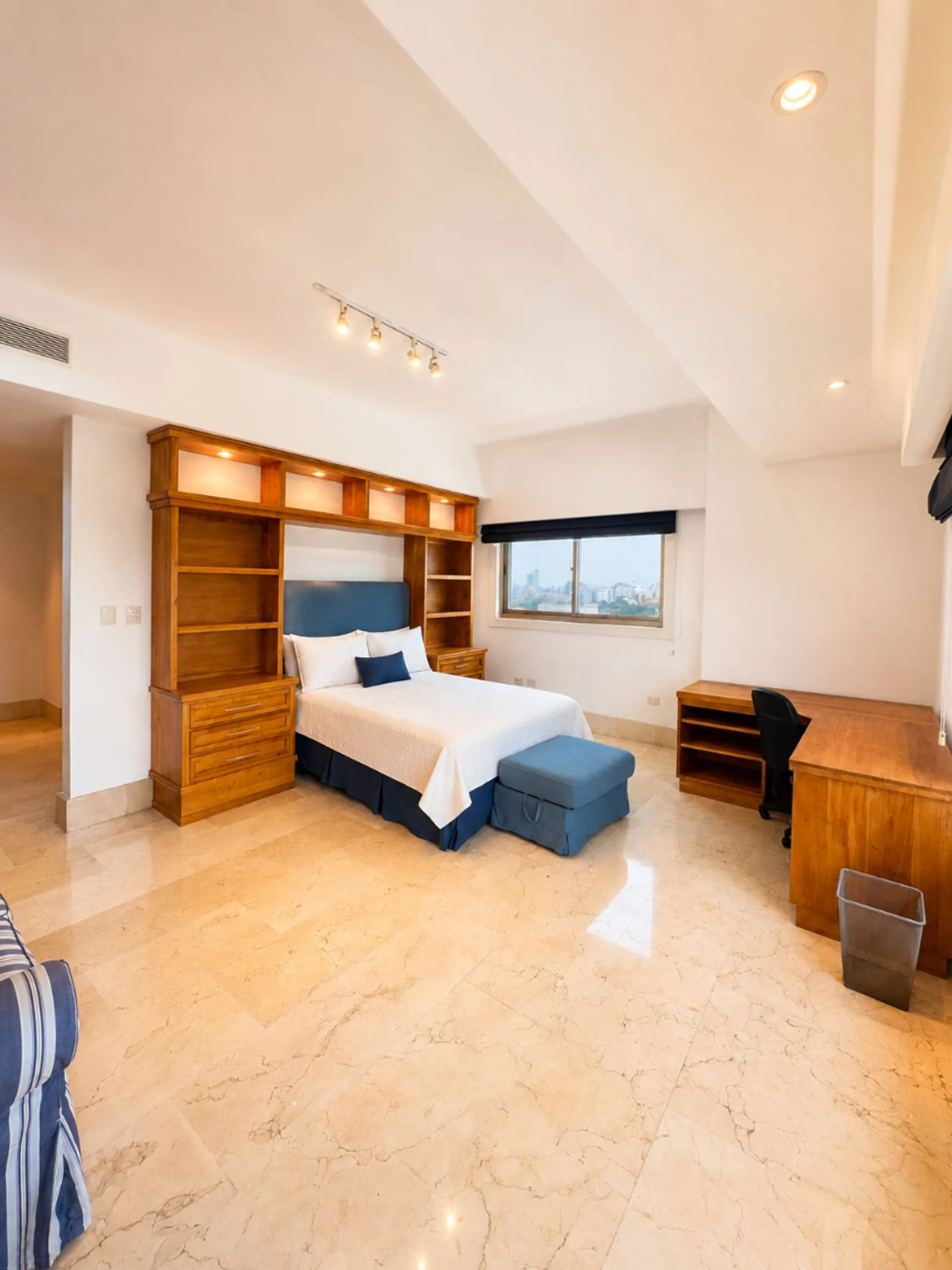 WOHNUNG ZUM VERKAUF 4 SCHLAFZIMMER BELLA VISTA, Foto 9