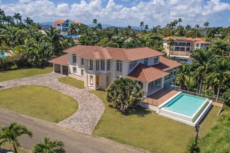 Luxury Ocean View Mansion for Sale in Sosúa, USD$ 1,000,000