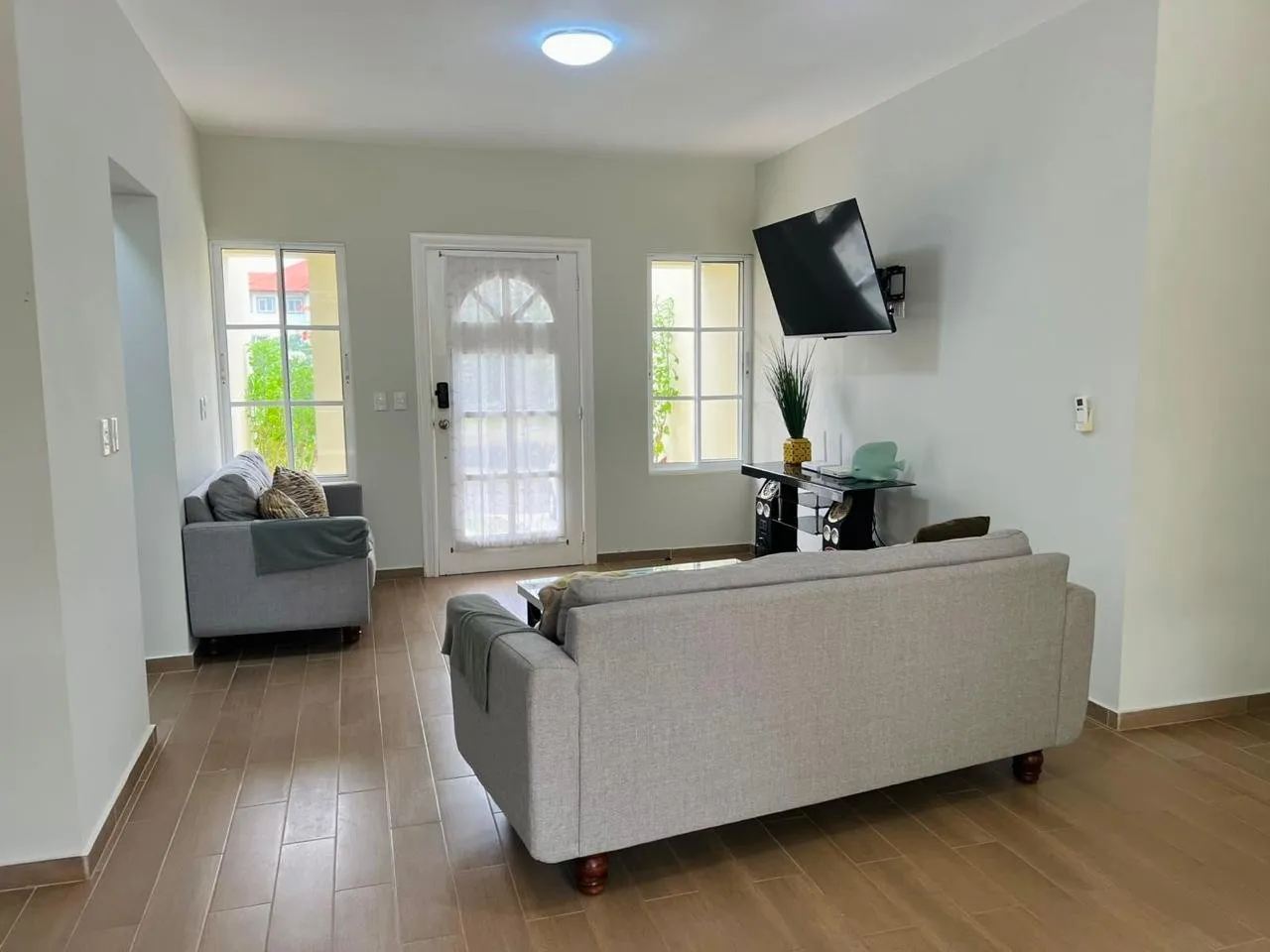 Exklusive und beeindruckende Villa in der Residencial Hispaniola mit 5 Schlafzimmern: Luxus, Raum und karibisches Leben, Foto 4