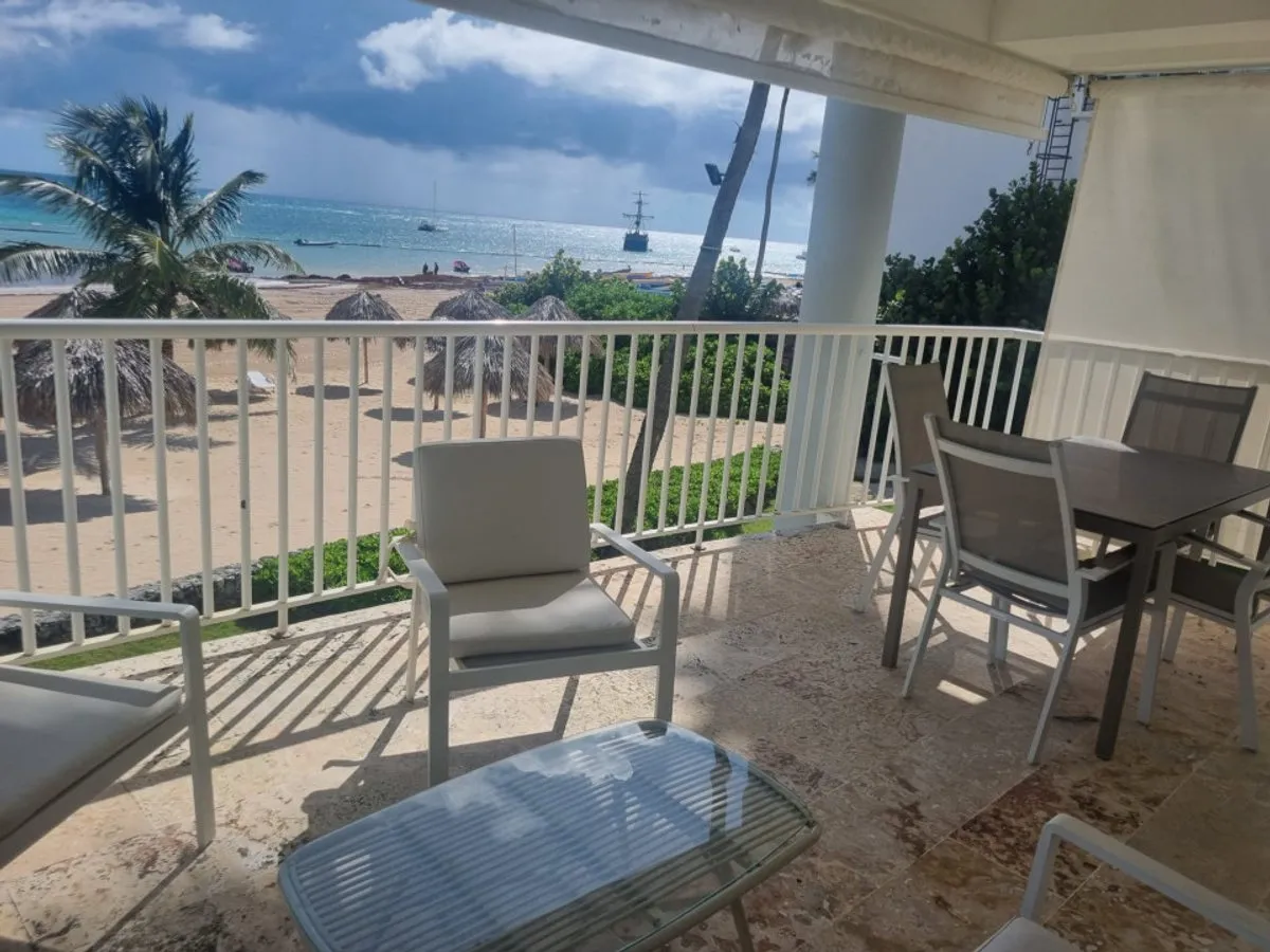 Chaque aube commence par le bleu de la mer, photo 5