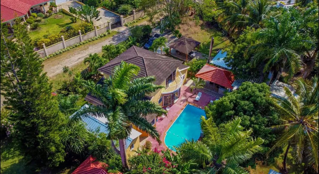 Your Perfect Refuge! Beautiful 5-Bedroom Villa in an Exclusive Setting – Ideal for Vacations or Investment, photo 6