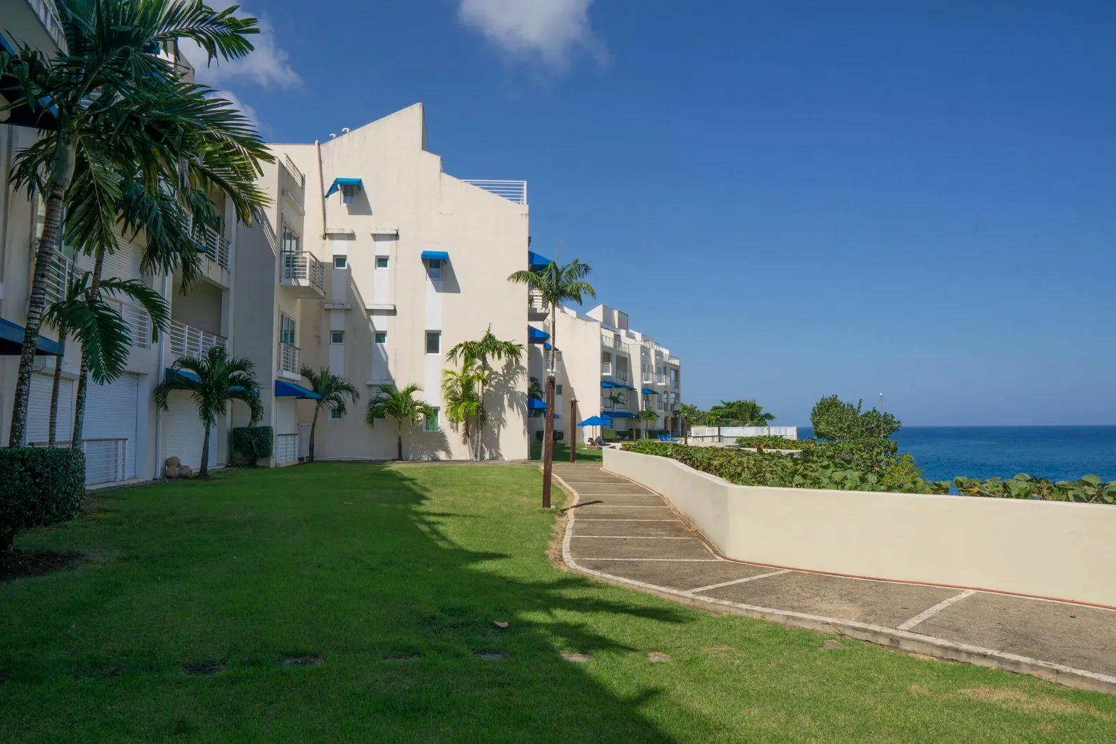 Apartment mit Strandstil, großzügigen Räumen und gemeinsamem Schwimmbad., Foto 6