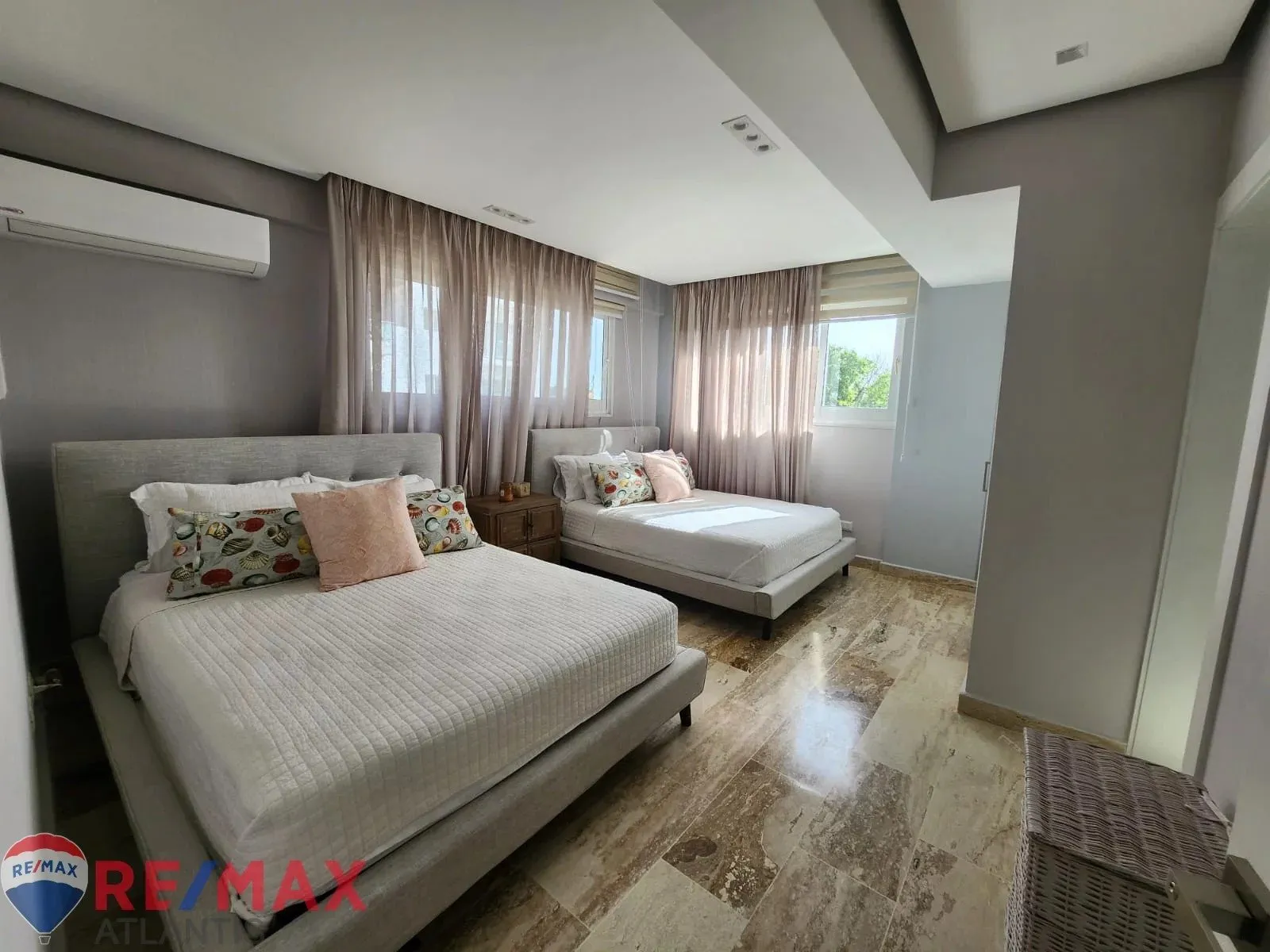EXCLUSIVE BEACHFRONT PENTHOUSE, foto 10