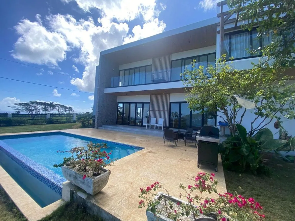 Casa en Cabrera en venta con hermosa en vista, foto principal