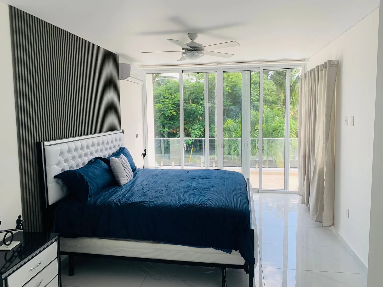 Descubre Villa Málaga: Elegancia y Confort en Perla Marina, a Pocos Pasos de la Playa, foto 9