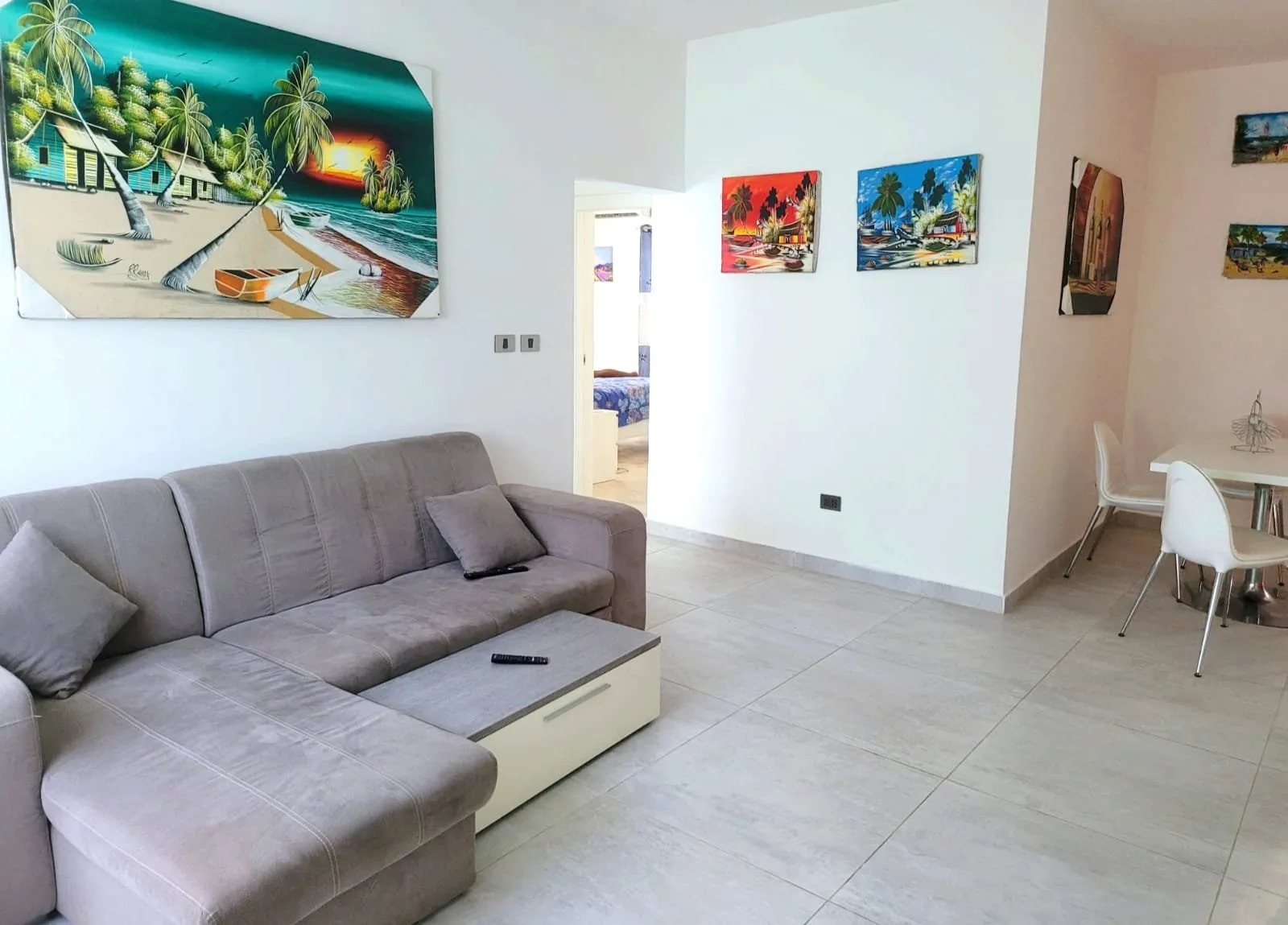 MODERN 2-BR APARTMENT IN PRIVATE GATED COMMUNITY, photo 7