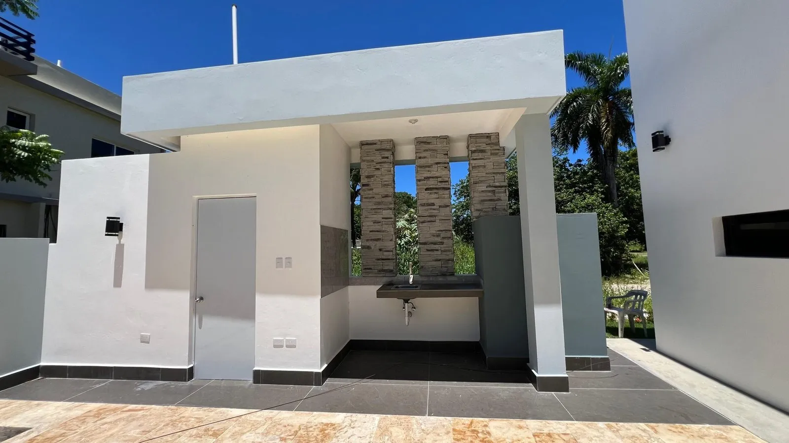 Modern 2-Level House with Pool, Garden and Open Spaces to Enjoy., photo 10