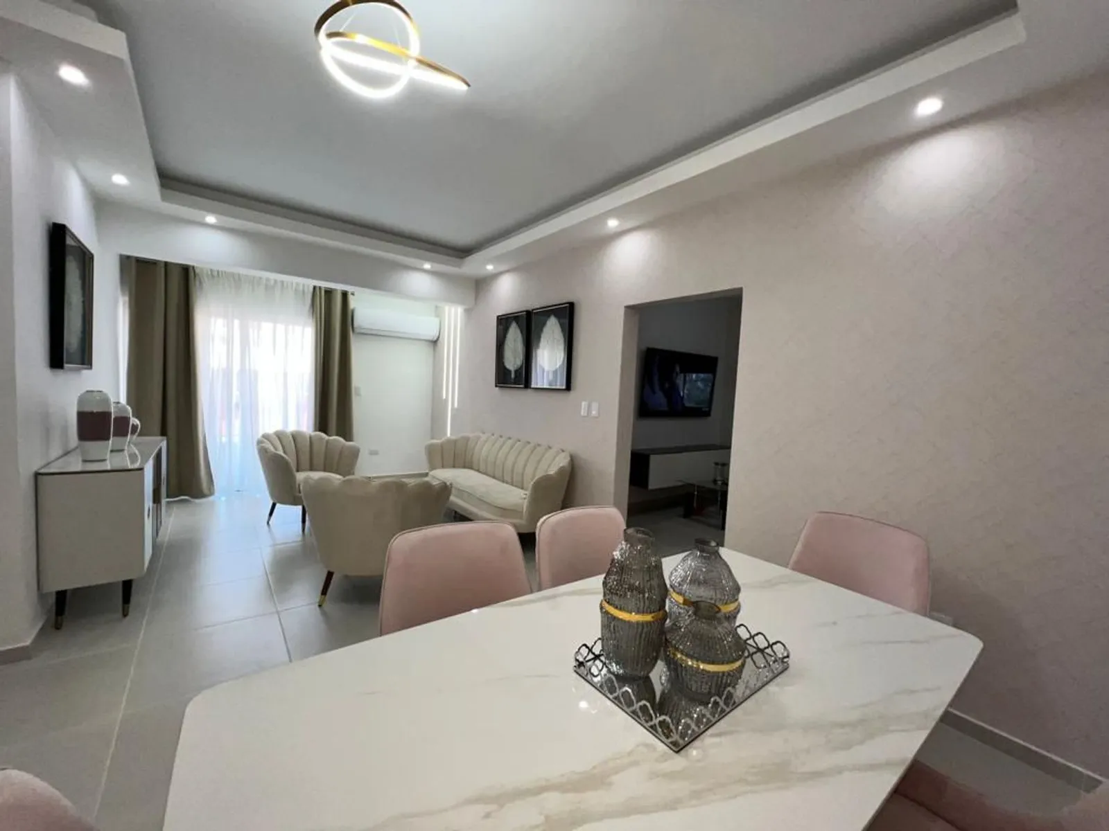 Apartamento en VENTA AMUEBLADO en ENSANCHE NACO, Foto 2