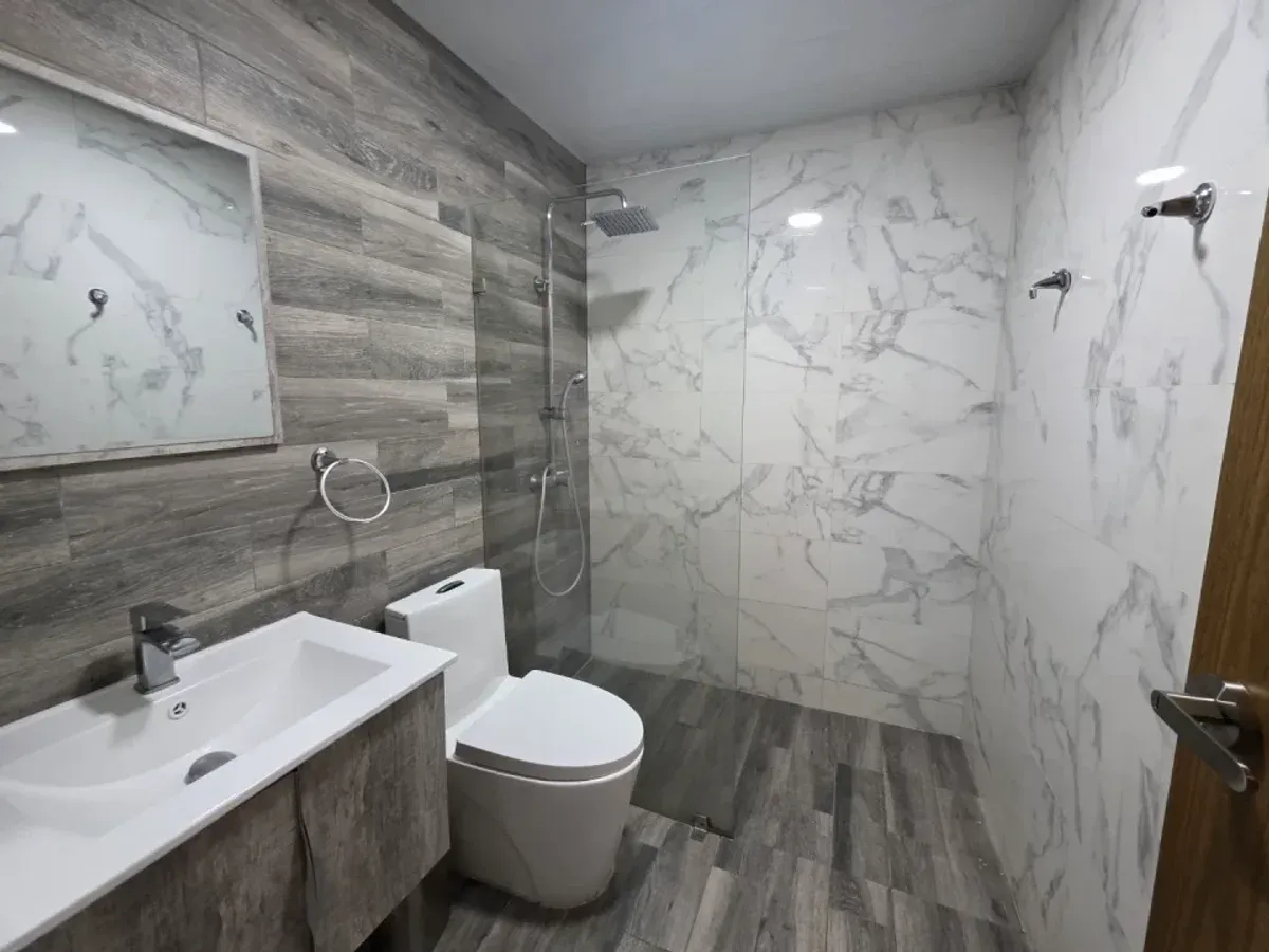 1 BEDROOM APARTMENT IN NACO, photo 8