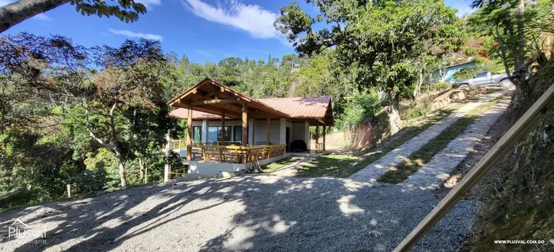 Charmant chalet de montagne à Jarabacoa, USD$ 285,000