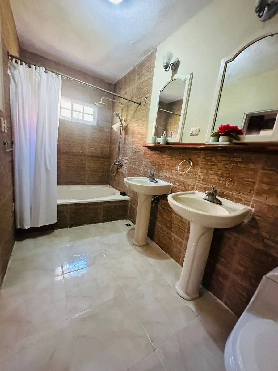 Hermosa villa de 2 niveles en Juan Dolio, foto 8