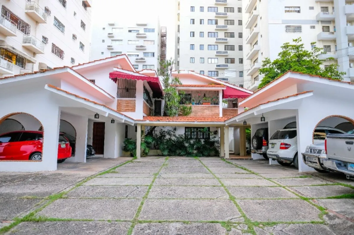 Paraíso | Townhouse zum Verkauf | US$440K, Hauptfoto