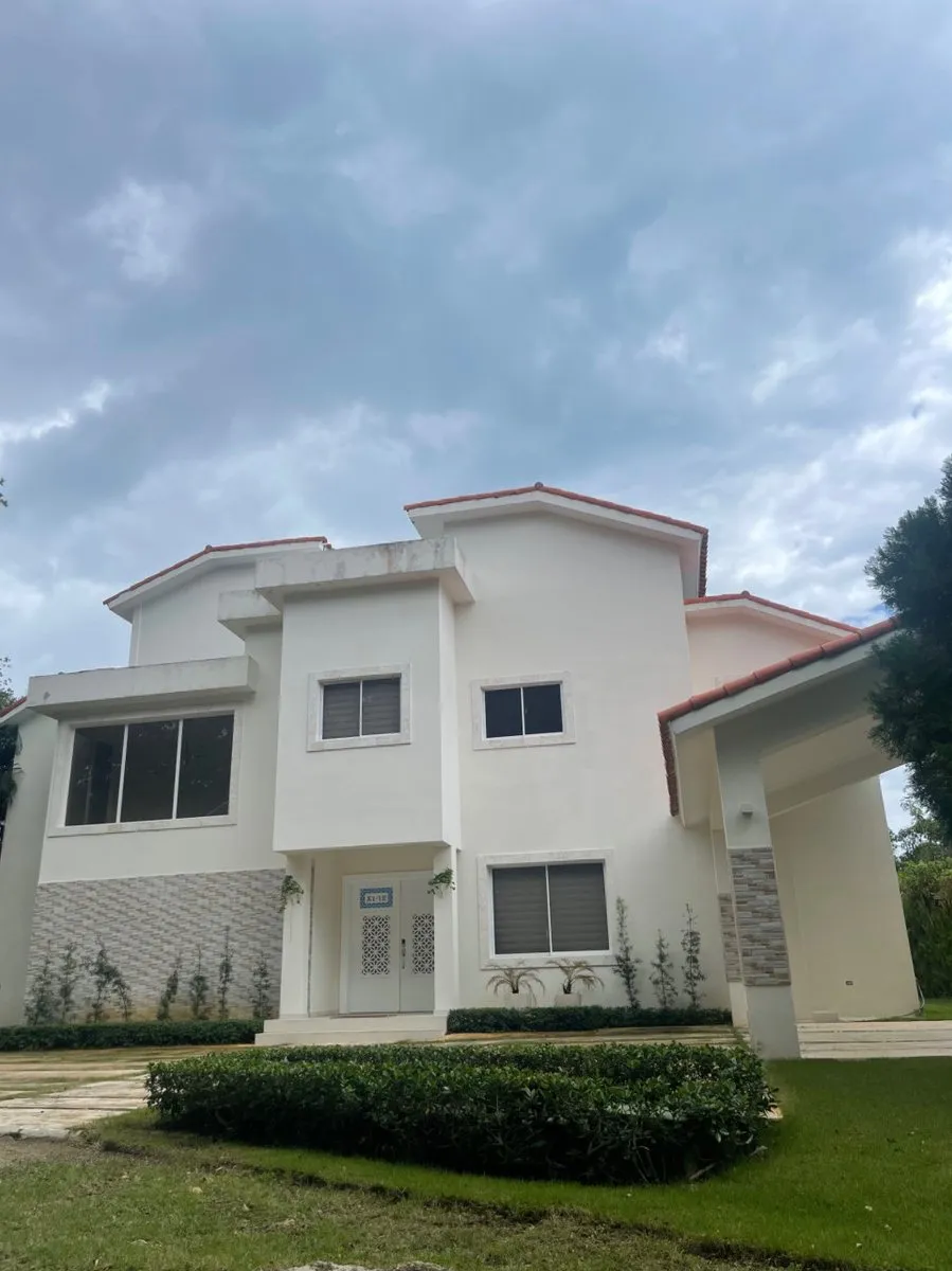 Beautiful and spacious villa for vacationing, exclusive sector, photo 3