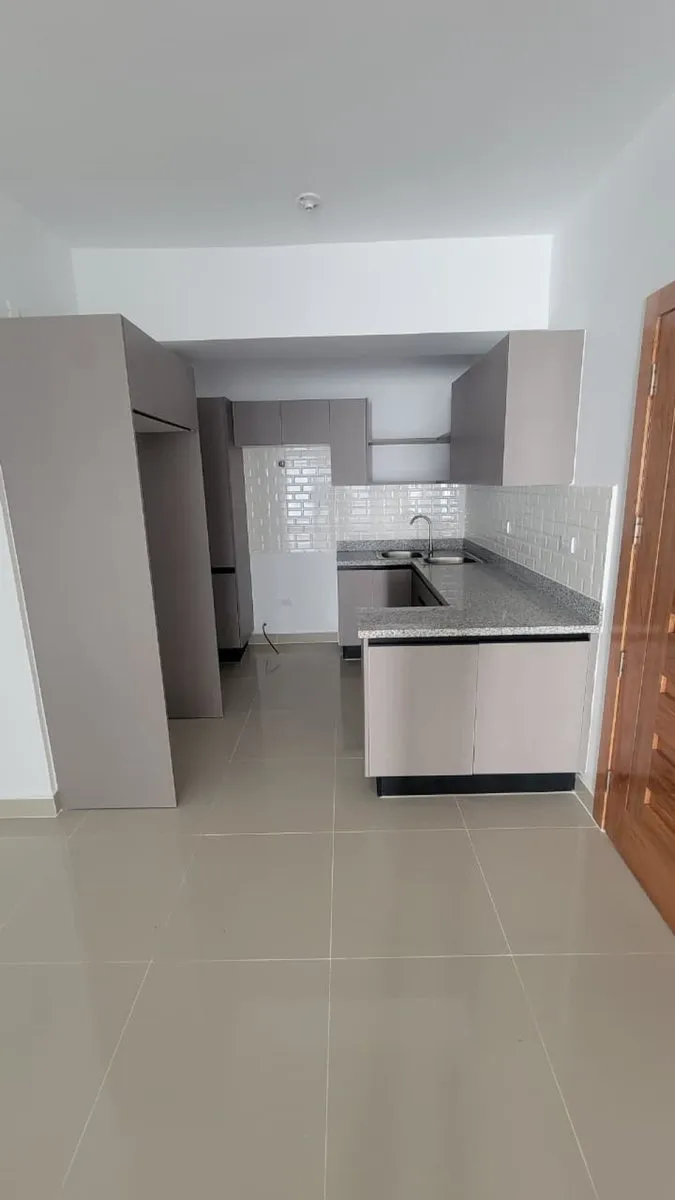 Apartment for Sale in the El Millón Sector, photo 4