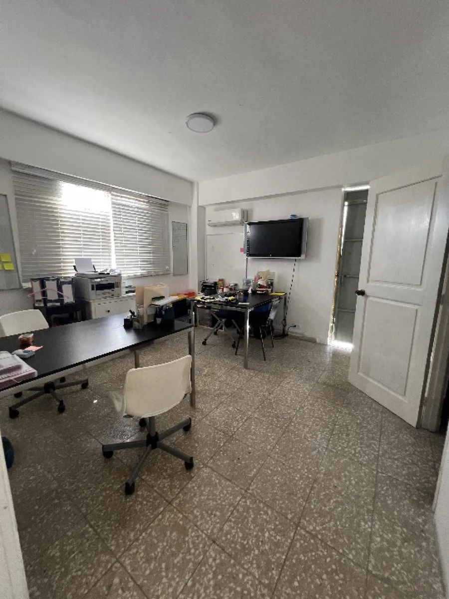 GEWERBLICHES GEBÄUDE ZUM VERKAUF 1000 M² EVARISTO MORALES, Foto 8