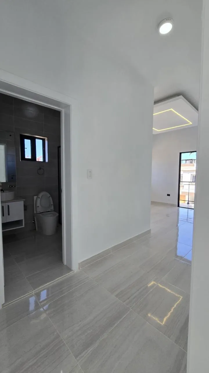 Casa Moderna y Minimalista en Venta, foto 11