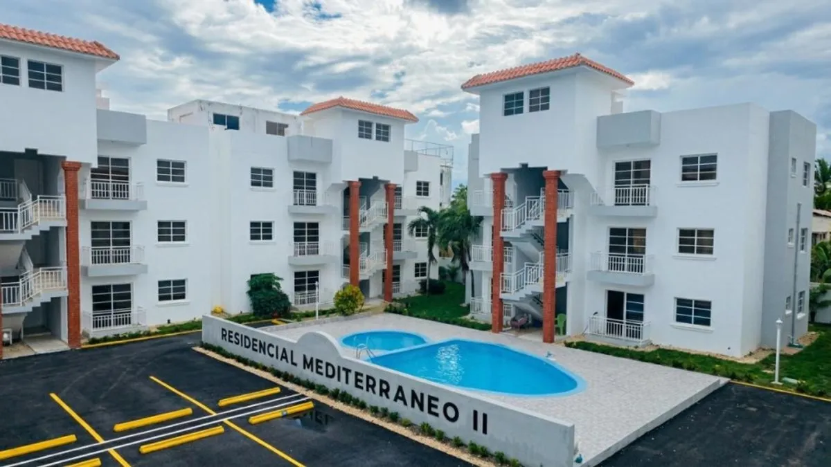 Modern apartment with private rooftop, main photo