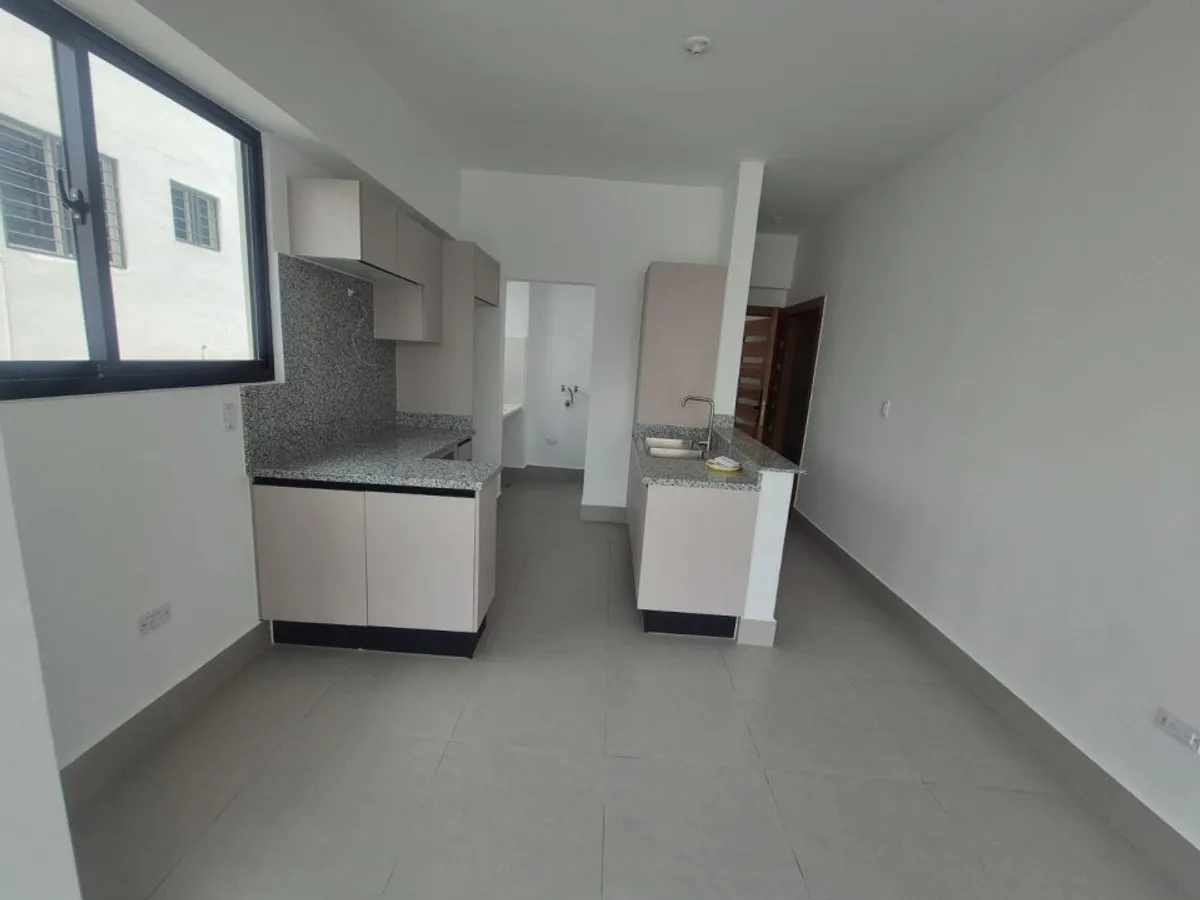 Apartamento en venta en el sector Evaristo Morales, foto 5