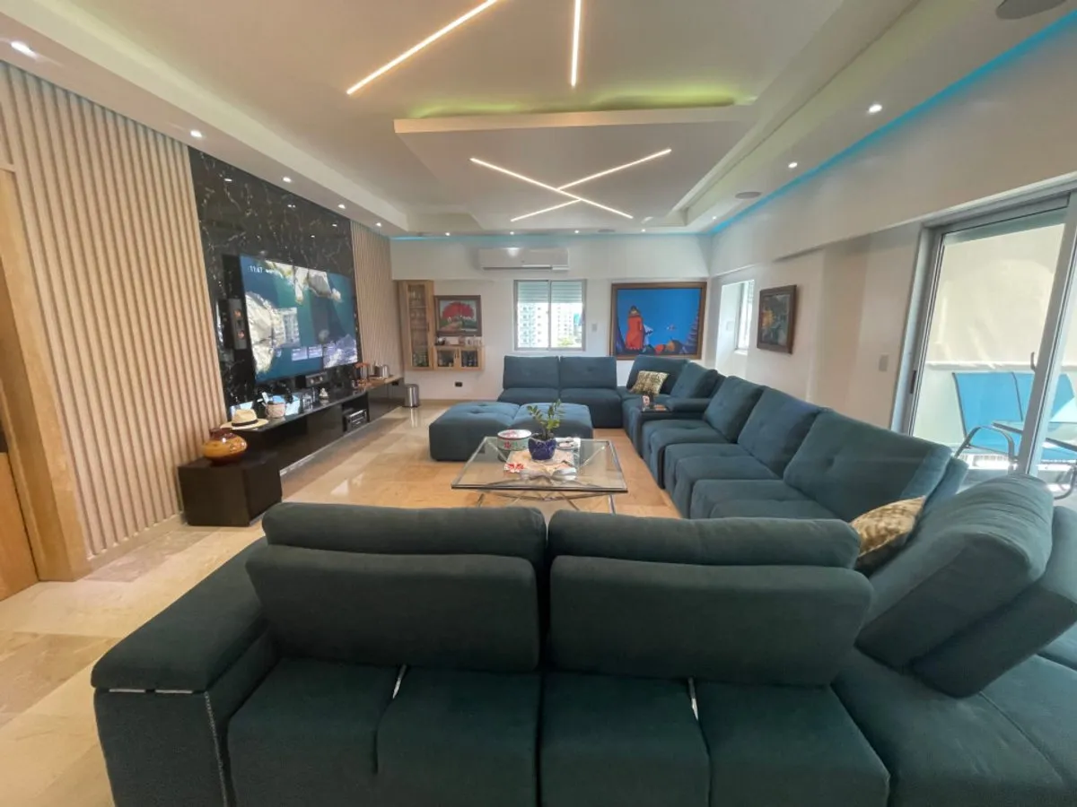 Apartamento en Ensanche Serralles, 250m², foto principal
