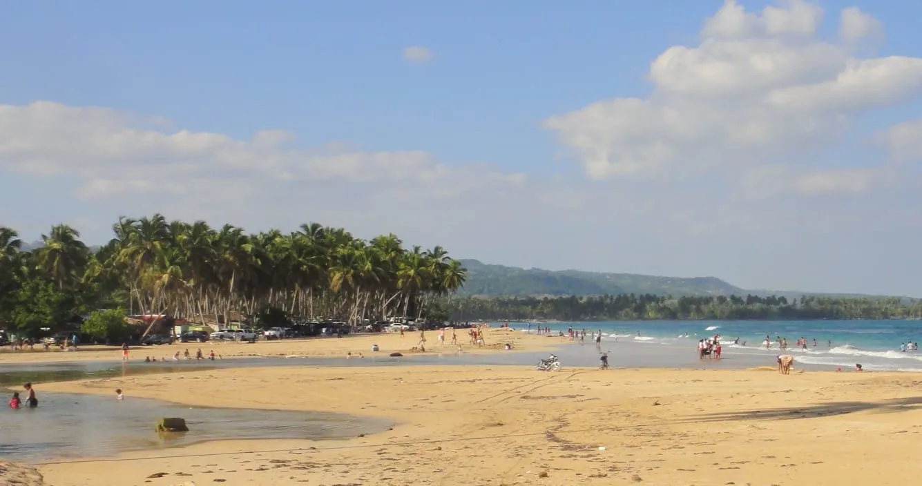 TERRAIN DISPONIBLE EN FRONT DE MER – CABRERA, photo 2