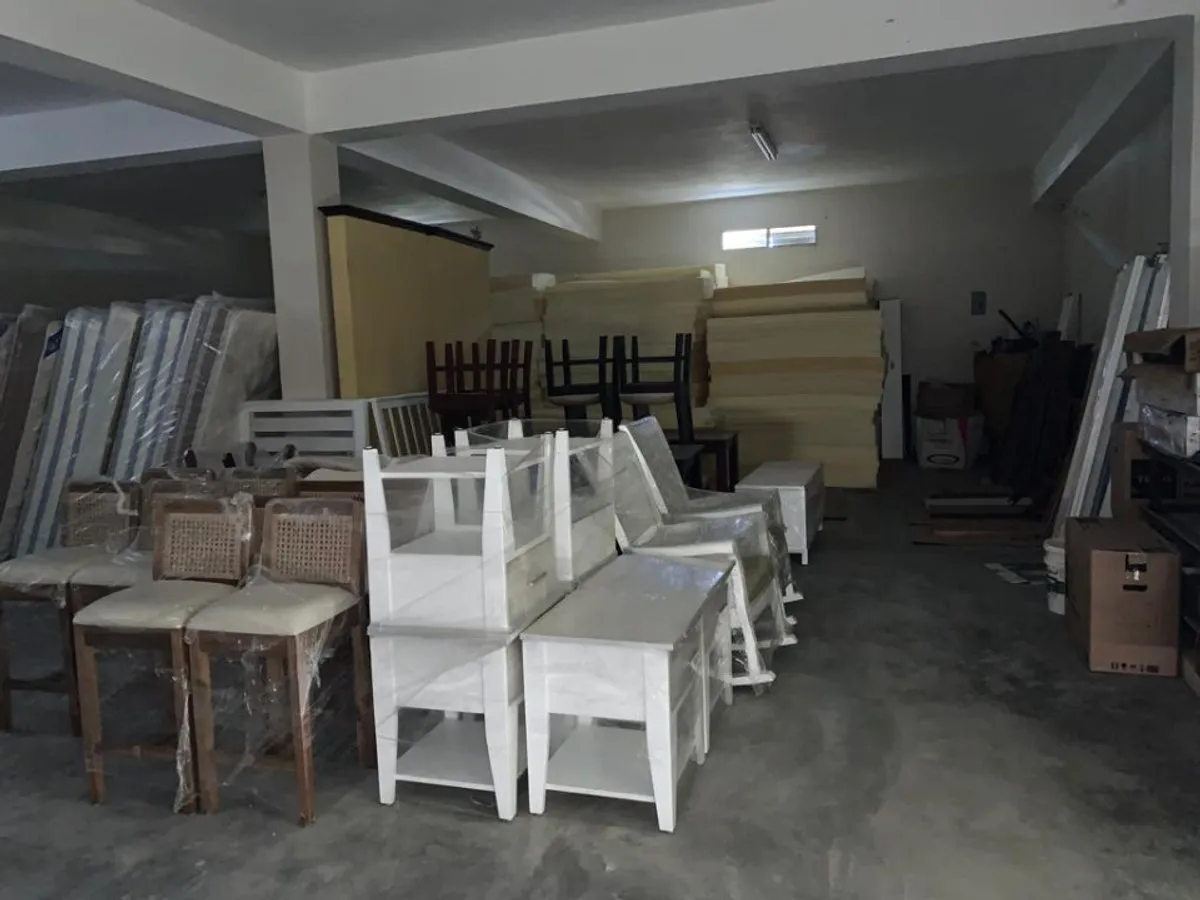Locale Commerciale su 2 Livelli in Vendita Ottima Posizione, foto 4