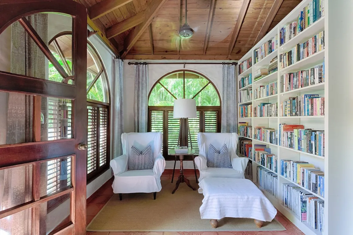 Villa Coralina: Caribbean Charm with Ocean Views in Sea Horse Ranch, photo 2