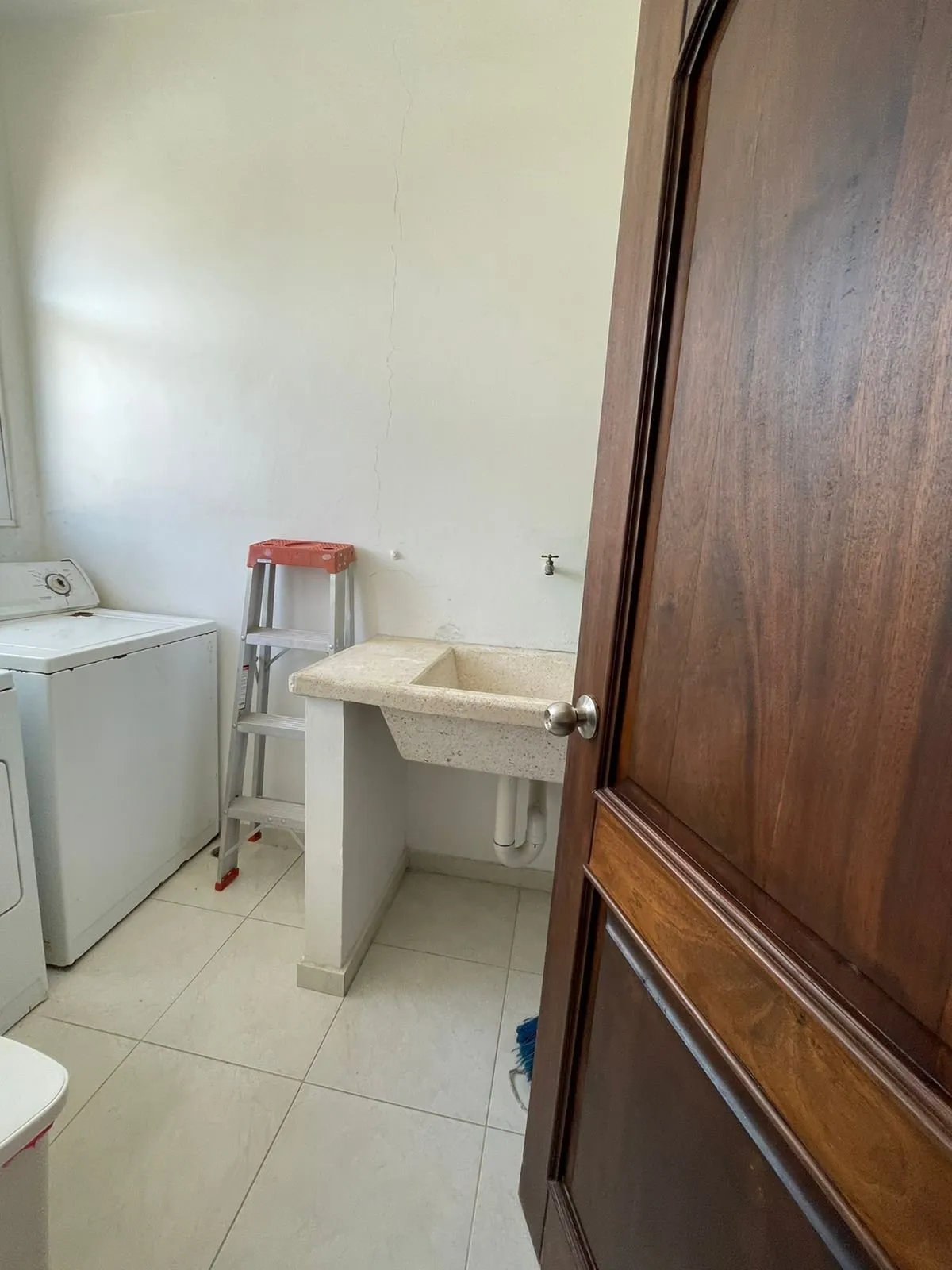 Apartment – 1 Step to the Beach, photo 7