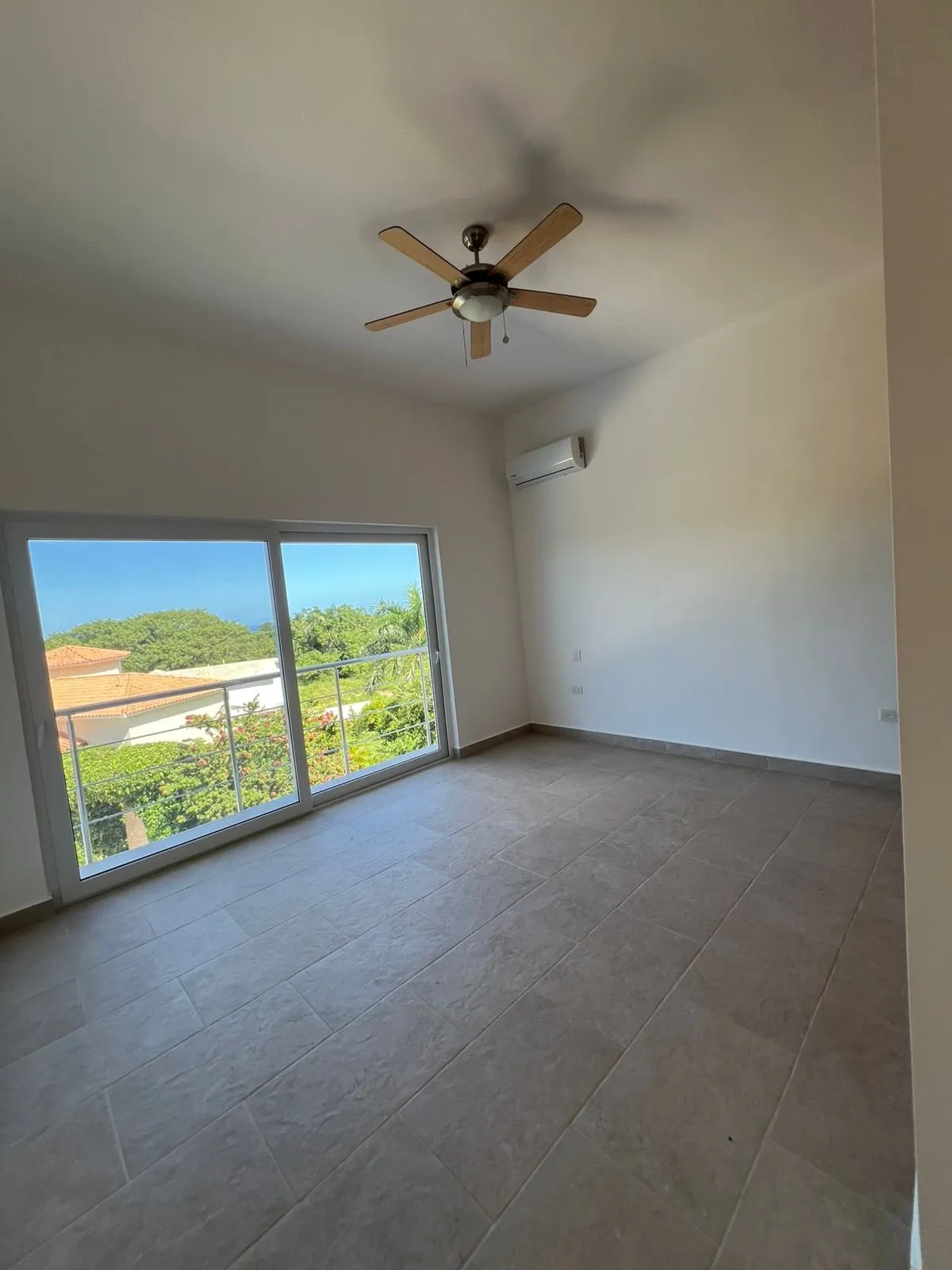 Villa contemporánea en La Mulata – Espacios amplios, vistas y energía solar., foto 6