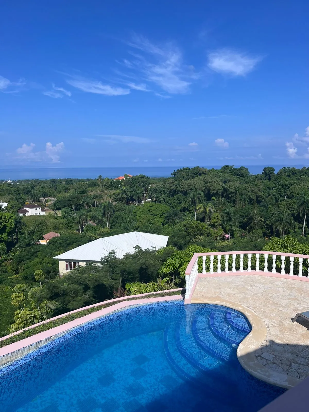 Casa en la Montaña con Majestuosa Vista al Mar y la Ciudad, foto 3