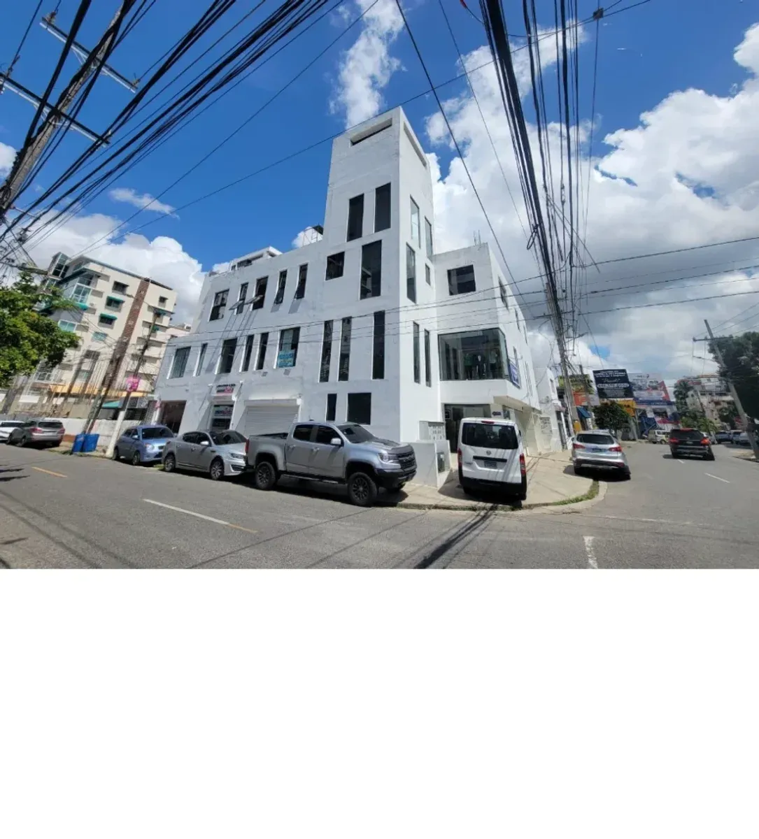 Edificio a Bella Vista, Santo Domingo, foto principale