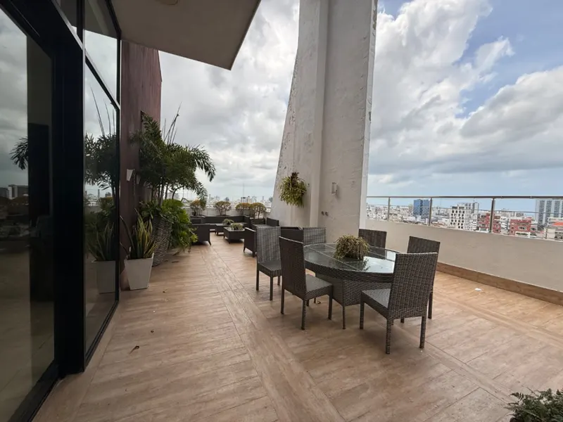 0100296580, USD$ 895,000