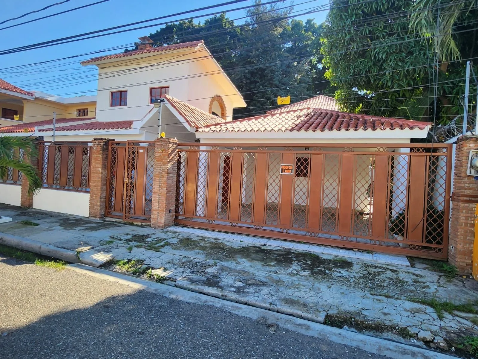 SUPER MAISON À SANTIAGO, photo 2
