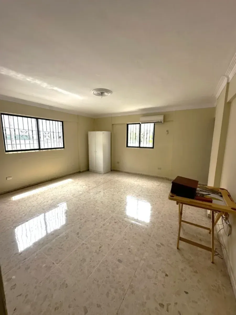 In vendita appartamento classico di 240 m² nel settore Enriquillo, foto 8