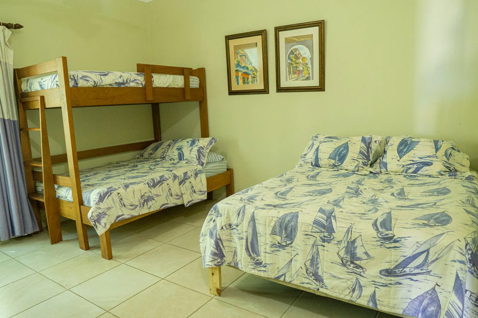 Apartment mit Strandstil, großzügigen Räumen und gemeinsamem Schwimmbad., Foto 5
