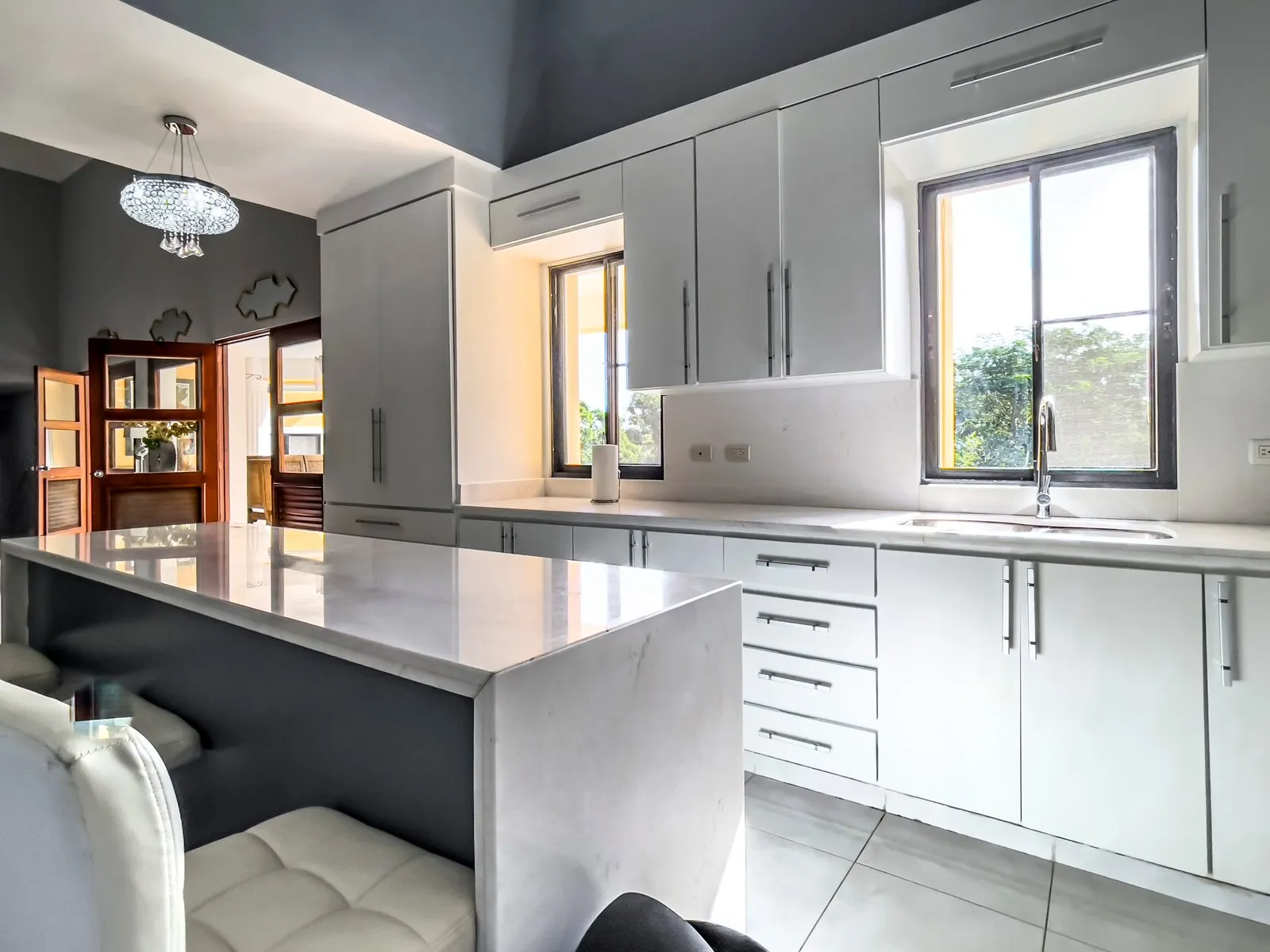 Tu Refugio de Lujo: Villa de 4 Habitaciones en Panorama Village., foto 2