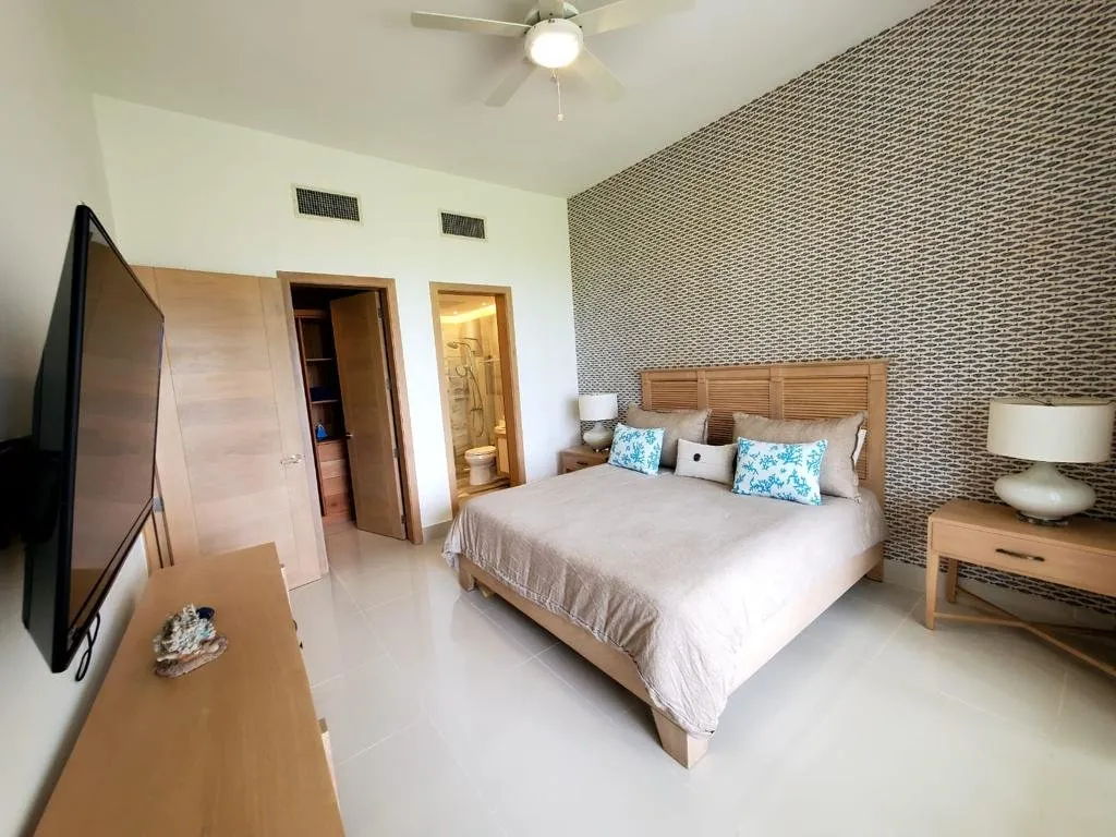 PERFECT FOR INVESTING – OCEANFRONT APARTMENT – PRIVATE COMPLEX, photo 9