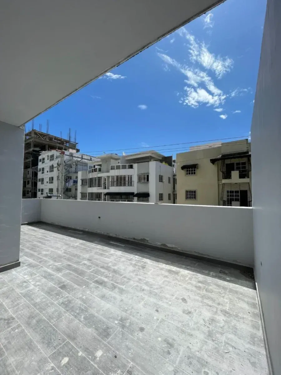 Apartment mit 2 Schlafzimmern und Terrasse zu verkaufen MILLÓN, Foto 2
