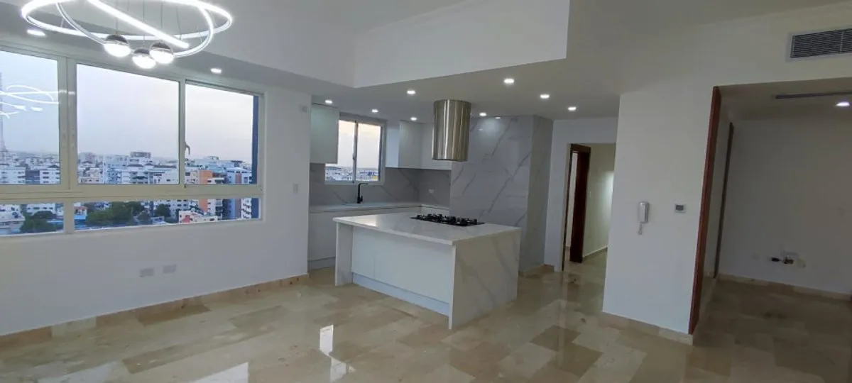 Luxury Apartment in Evaristo Morales, photo 3