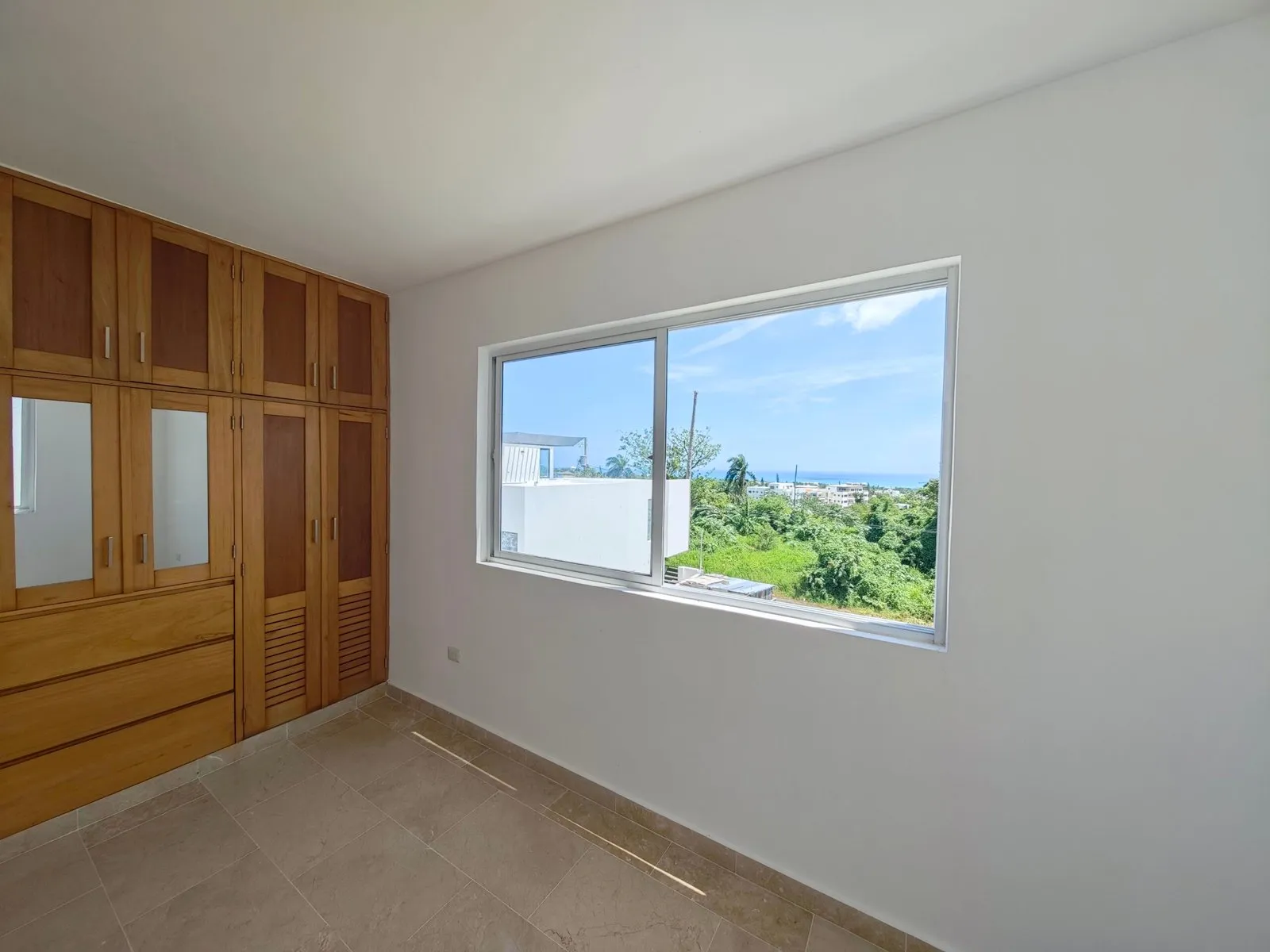 House for sale in Torre Alta, Puerto Plata with rooftop and ocean view, photo 6